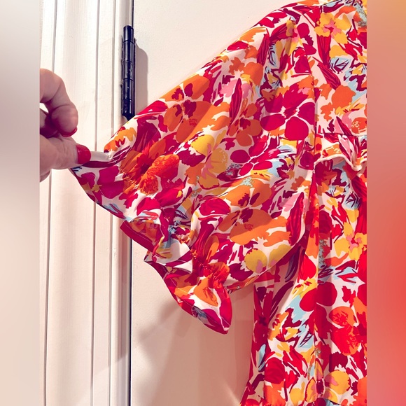 Top - Picture 2 of 3